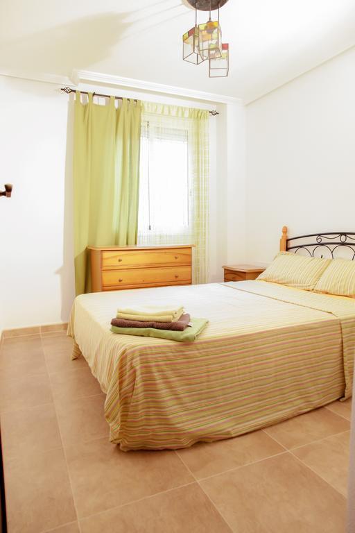 Apartment Altos De La Bahia X Torrevieja Room photo